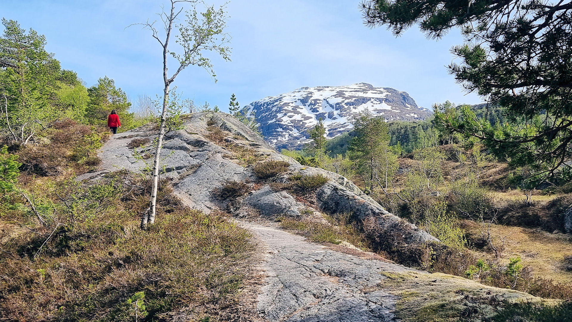 Walk to Ornaberg