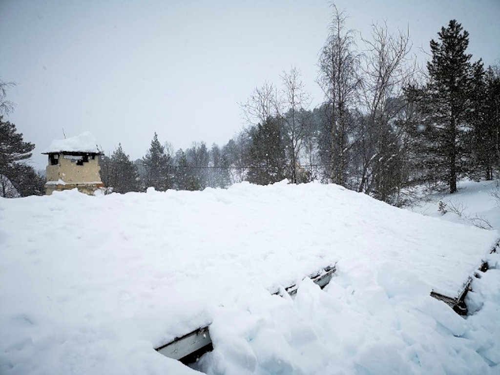 Outside Feb 2022