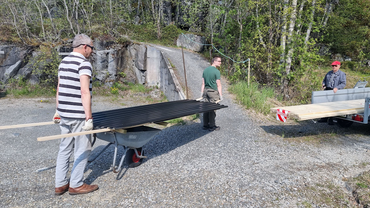 Roof sheet mover